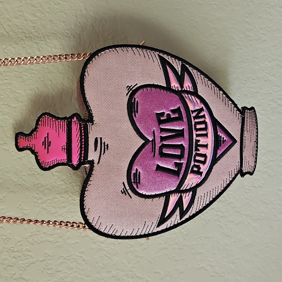 Amortentia Love Potion Crossbody By Danielle‎ Nicole - Picture 3 of 8